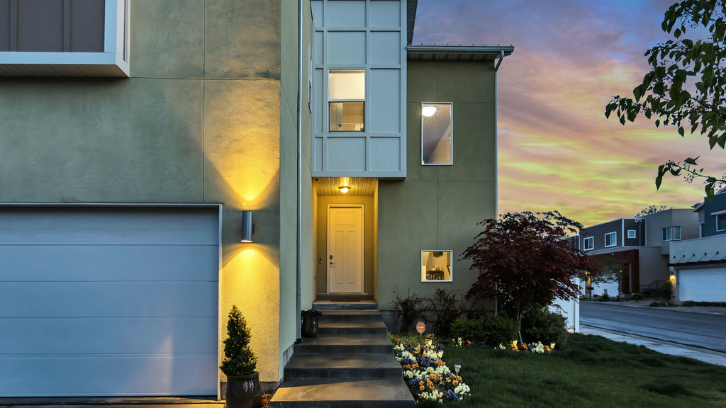 Flood Lights: Exploring the Benefits and Stylish Ideas