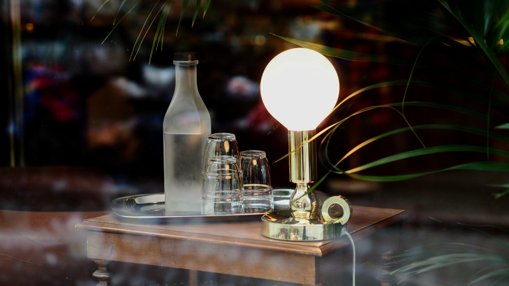 Choosing the Right Globe Lights for Your Home Décor