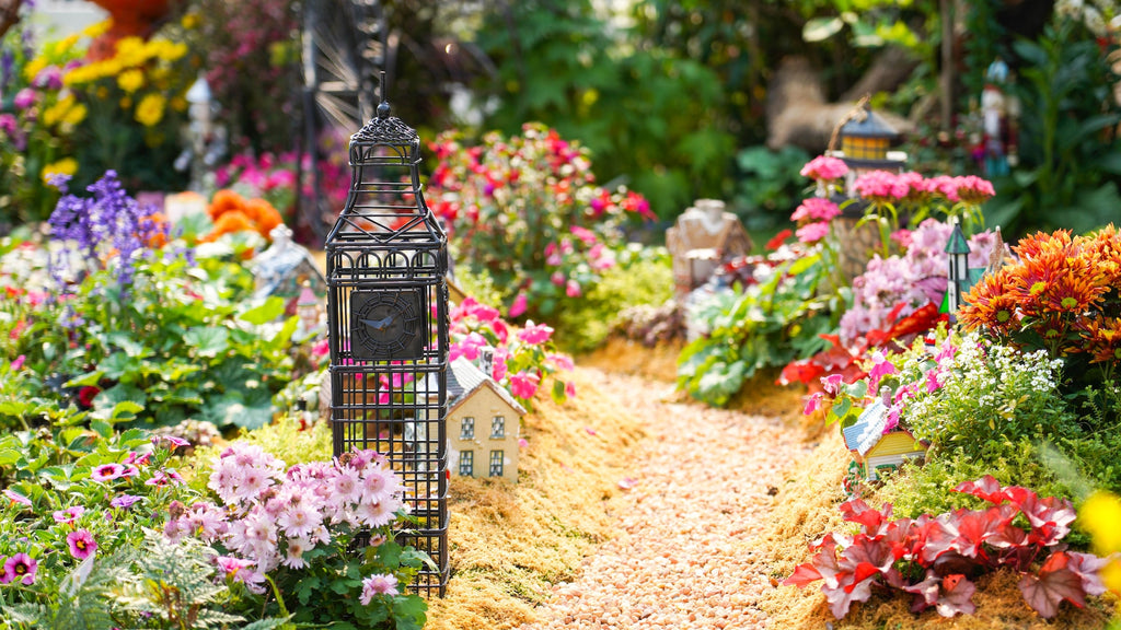 7 of the Best Outdoor Solar Lights for Backyards and Gardens