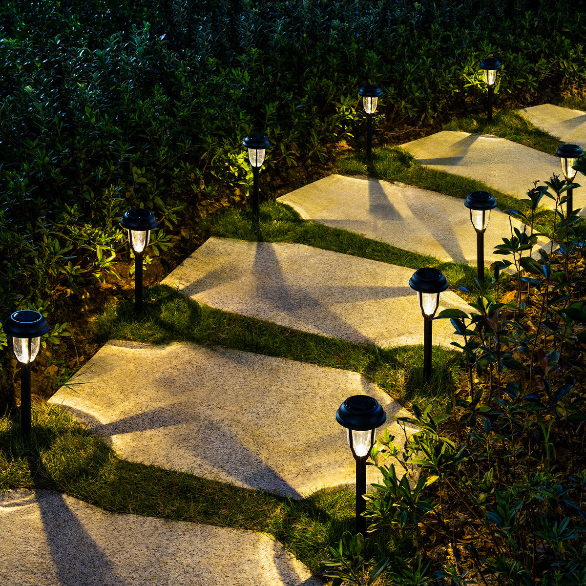 Gigalumi Fluted and Clear Solar Patio Lights Set (8 Pack)