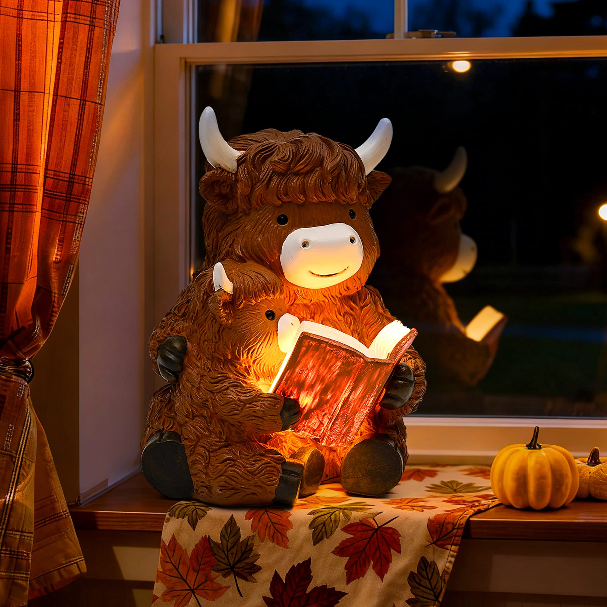 GIGALUMI Solar Powered Highland Cow Statues